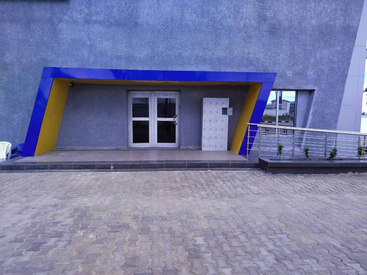 Re-development of FirstBank Branch, project photo 3
